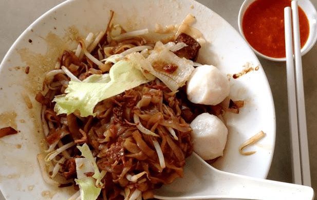 dry fish ball noodles