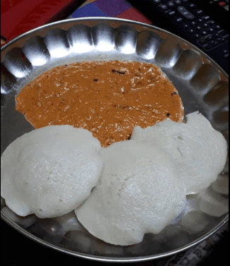 idli and chutney